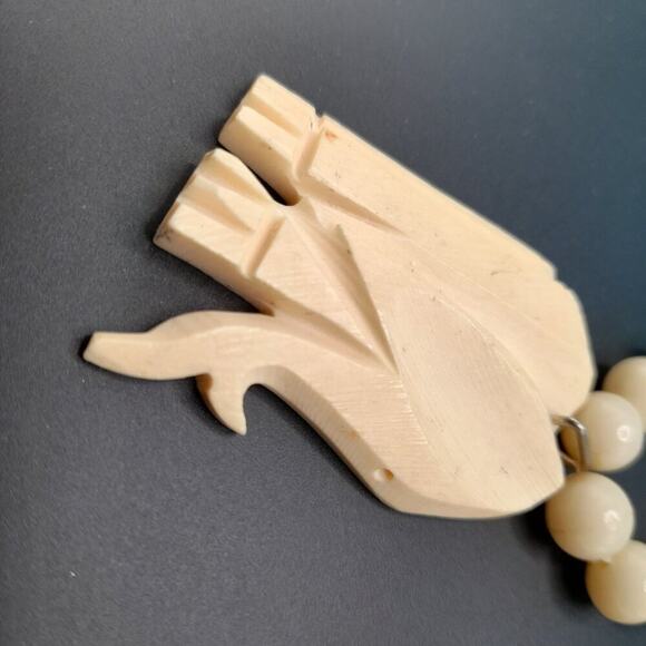 Vintage Carved Elephant Necklace, Carved Long Beads, Acrylic Round Beads - Picture 3 of 12